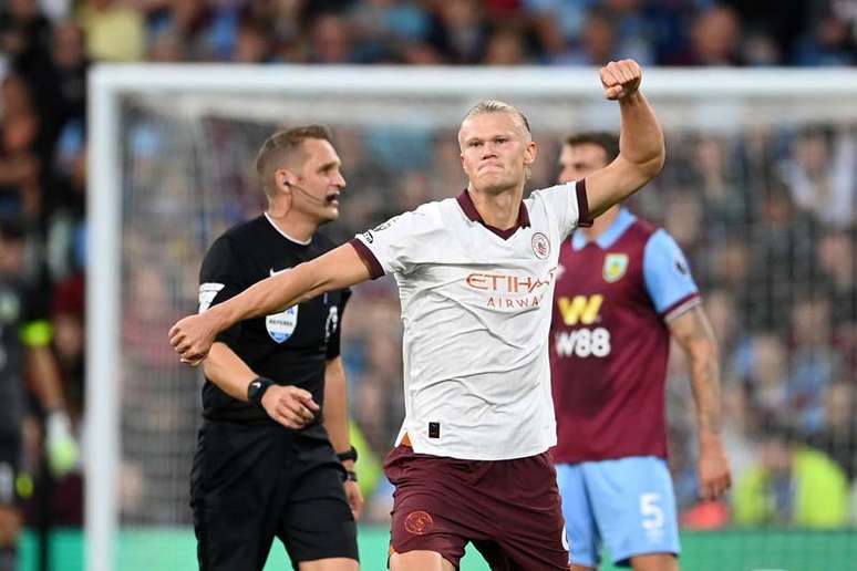 Burnley x Manchester City: onde assistir ao vivo o jogo de hoje (11/08)  pela Premier League, Futebol