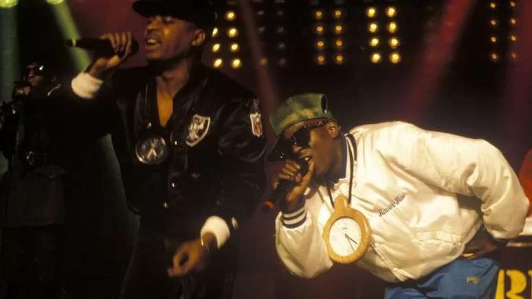 Chuck D e Flavor Flav do Public Enemy se apresentando no Festival de Jazz de Montreux em 1988
