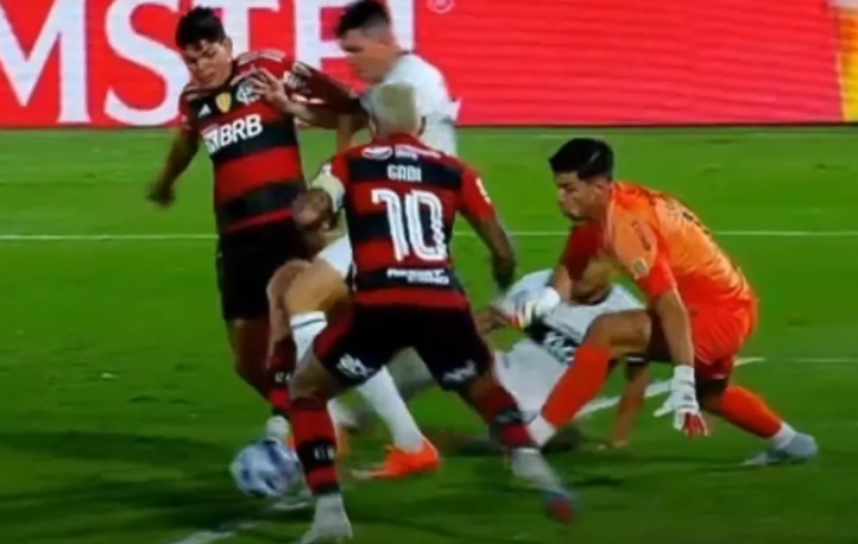 VÍDEO: Conmebol divulga áudio do VAR de polêmico gol do Flamengo