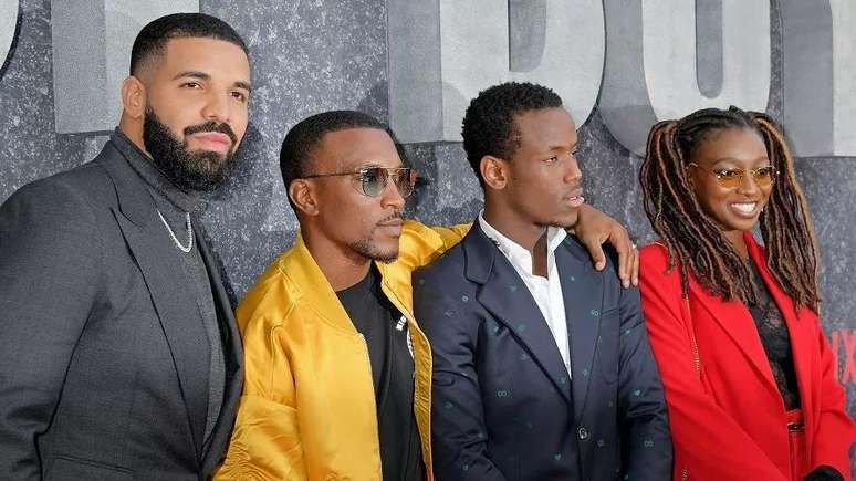 Drake, Ashley Walters, Micheal Ward e Little Simz na estreia de Top Boy em Hackney em 2019