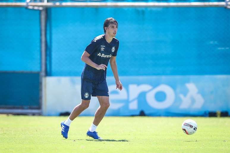 Geromel não joga desde o ano passado –