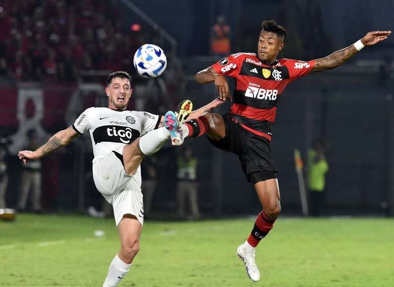 Olimpia x Flamengo: veja as escalações, desfalques e arbitragem