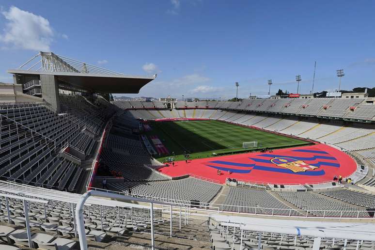 Barcelona irá jogar no Estádio Olímpico de Montjuïc na atual temporada (Pau Barrena/AFP via Getty Images)