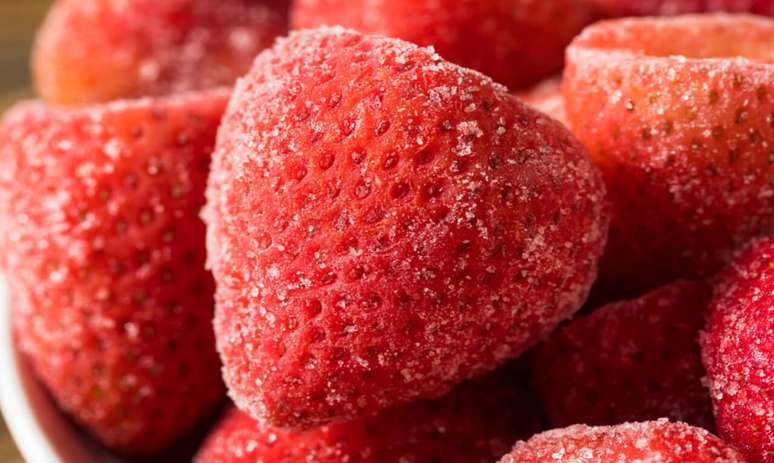 Frutas congeladas perdem os nutrientes? Médica responde -