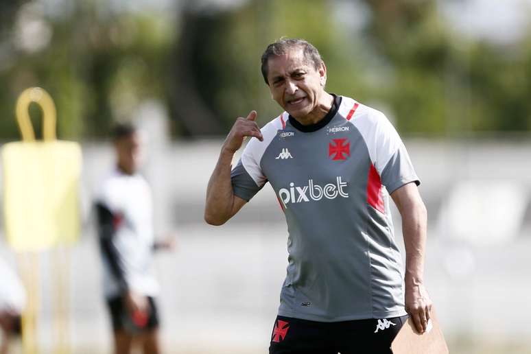 Ramón Díaz não se abate após goleada sofrida pelo Vasco: 'Não pode