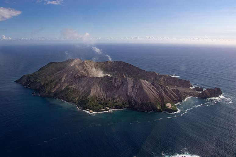 Alguns cientistas acreditam que as ilhas vulcânicas que se formaram na Terra primitiva podem ter servido de incubadores da vida