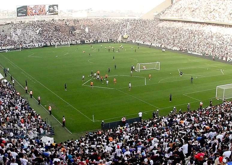 Neo Química Arena recebe torcida em treino aberto para a semifinal da Copa  do Brasil