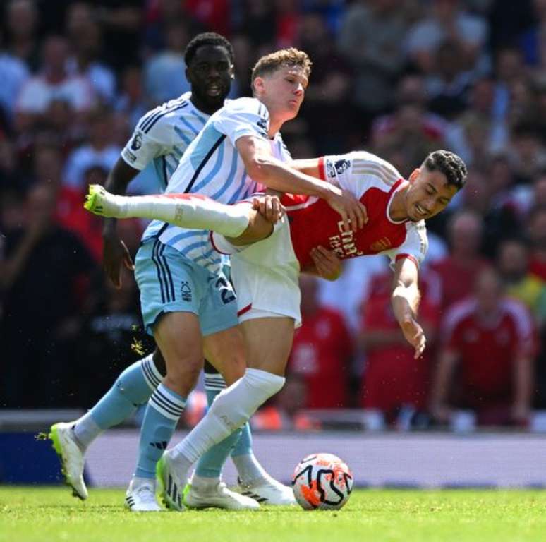 Premier League: Arsenal bate Luton Town em jogo de duas viradas