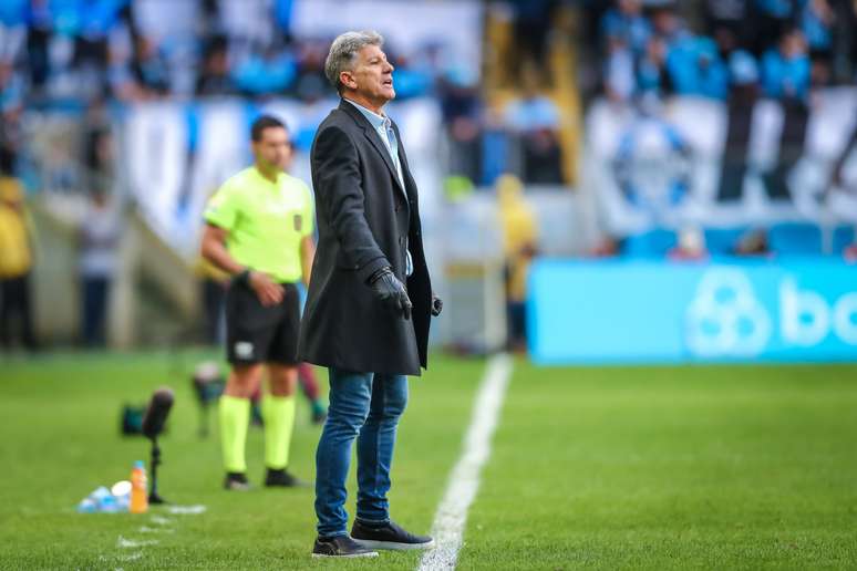 Renato Gaúcho e elenco do time principal se reapresentam no Grêmio