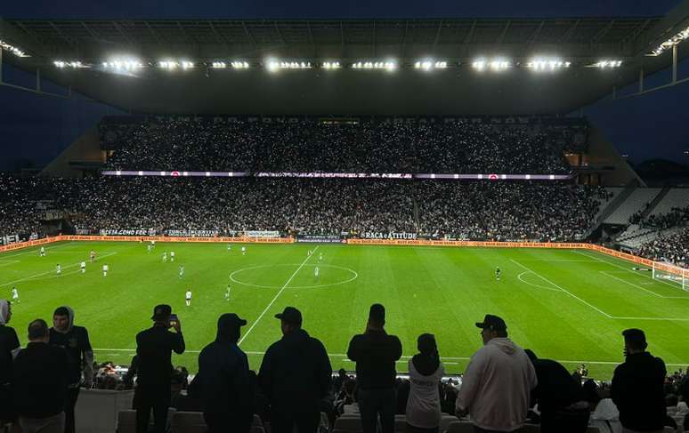 Mano quer R. Augusto em campo; como 1ª mudança no Corinthians ajudará?