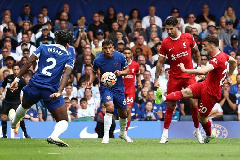 Primeiro clássico da Premier League é marcado por presença do VAR e Chelsea  e Liverpool ficam só no empate