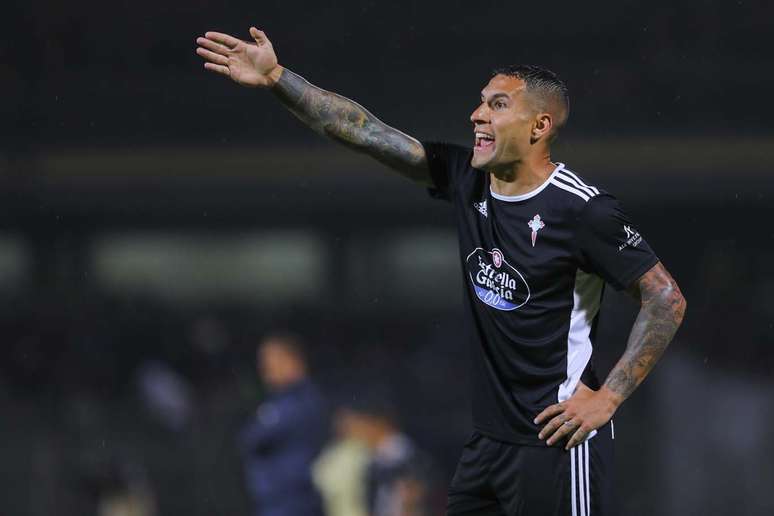 Hugo Mallo atuando com a camisa do Celta (Photo by Agustin Cuevas/Getty Images)