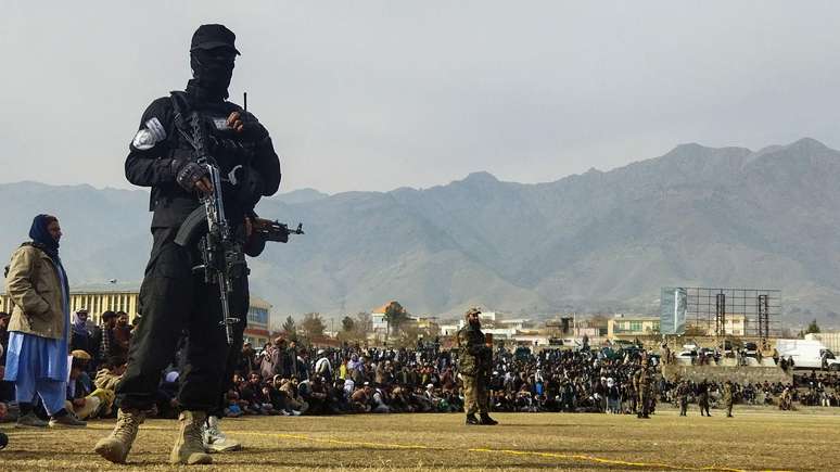 Puni&ccedil;&otilde;es geralmente ocorrem em est&aacute;dios de futebol