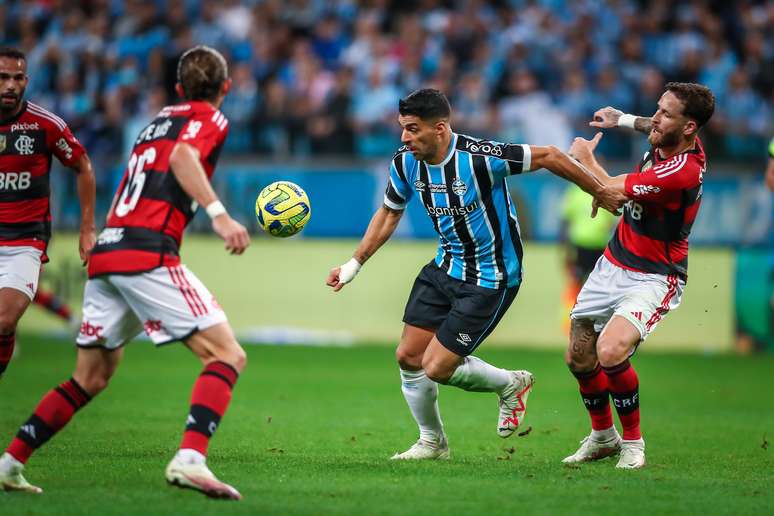 Wesley suspenso para a volta contra o Grêmio, este seria seu