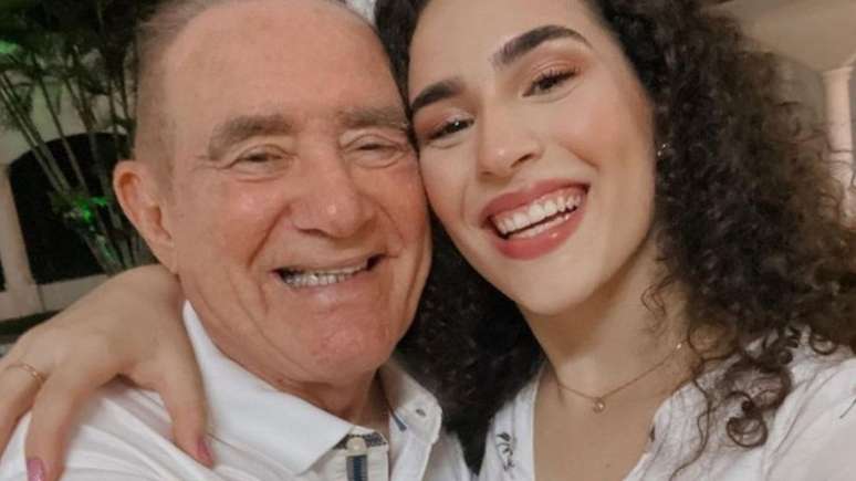 Renato Arag&atilde;o e a filha L&iacute;vian Arag&atilde;o (Reprodu&ccedil;&atilde;o/Instagram)