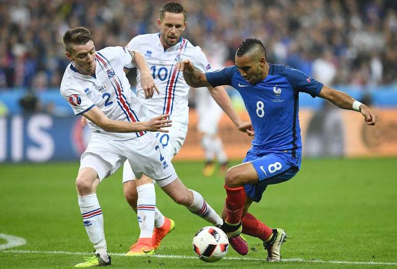 Dimitri Payet em ação pela França na Eurocopa de 2016 –