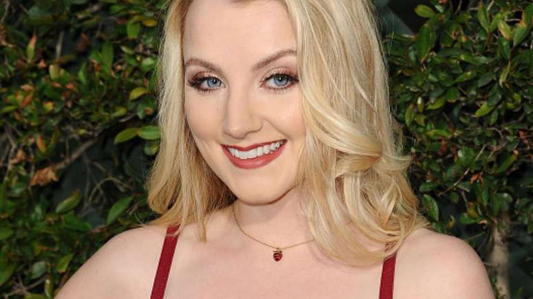 Evanna Lynch revela romance secreto de nove anos com ator de "Harry Potter"