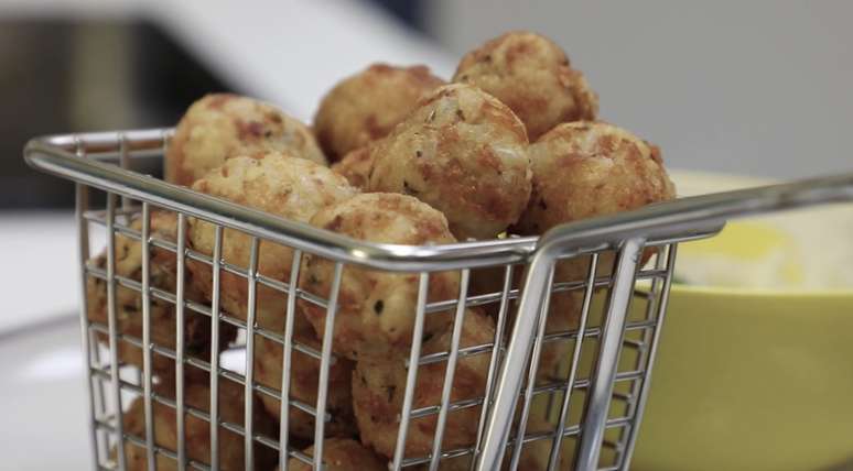 Bolinho de arroz, receita da chef Giu Giunti