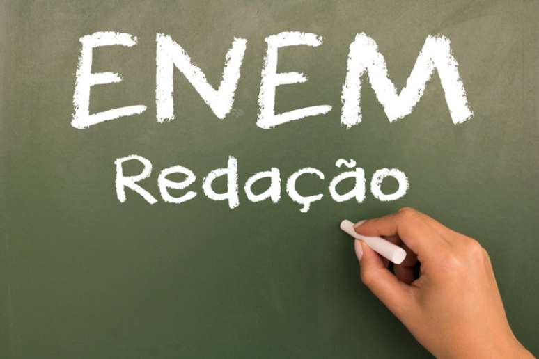 Redação do Enem é feita no primeiro dia de provas