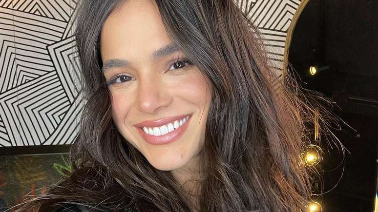Bruna Marquezine gets a tattoo inspired by the film ‘Blue Beetle’;  she looks at the photo!