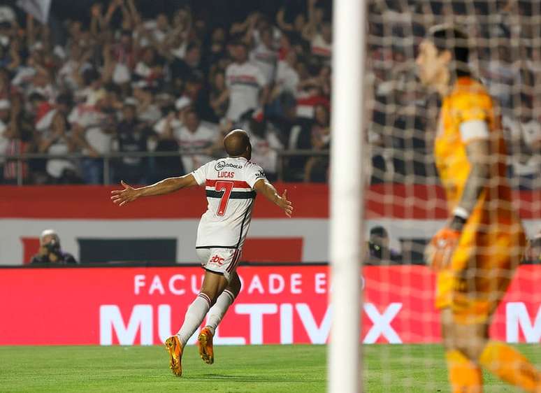 São Paulo x Corinthians tem venda de ingressos com escudo errado