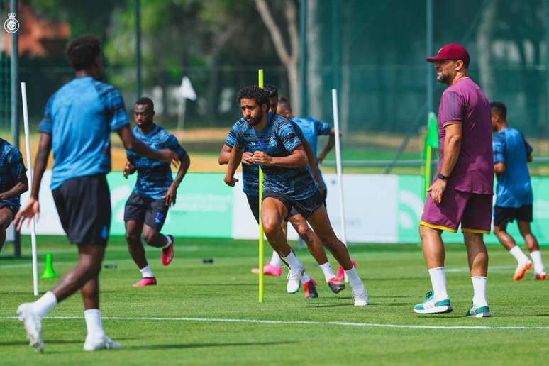 Jogadores do Al-Nassr durante treinamento da equipe –