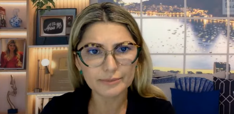 Antonia Fontenelle pediu demissão dois dias após ser desmentida ao vivo