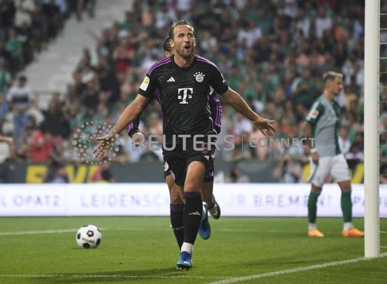 Harry Kane shines with goals and assists for Bayern Munich in their Bundesliga debut