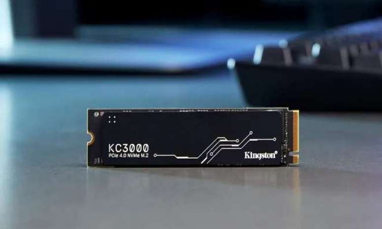 M.2 NVMe has only one tooth on the side, called the M key. Therefore, M.2 SATA and NVMe are not backwards compatible (Image: Disclosure / Kingston) M.2 NVMe has only one tooth on the side, called the M key. Therefore, M.2 SATA and NVMe are not backwards compatible (Image: Disclosure / Kingston)