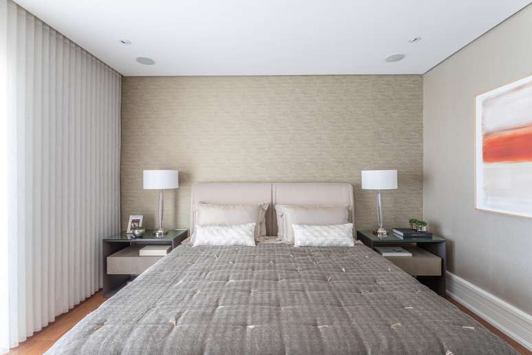 The “Luminette” pattern was used in the bedroom design, which comes very close to the look of a traditional fabric curtain.  Patricia Penna's project.