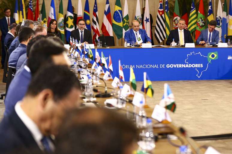 Chefes do Executivo dos estados participam de reunião do Fórum de Governadores para discutir a reforma tributária. FOTO: Marcelo Camargo/Agência Brasil