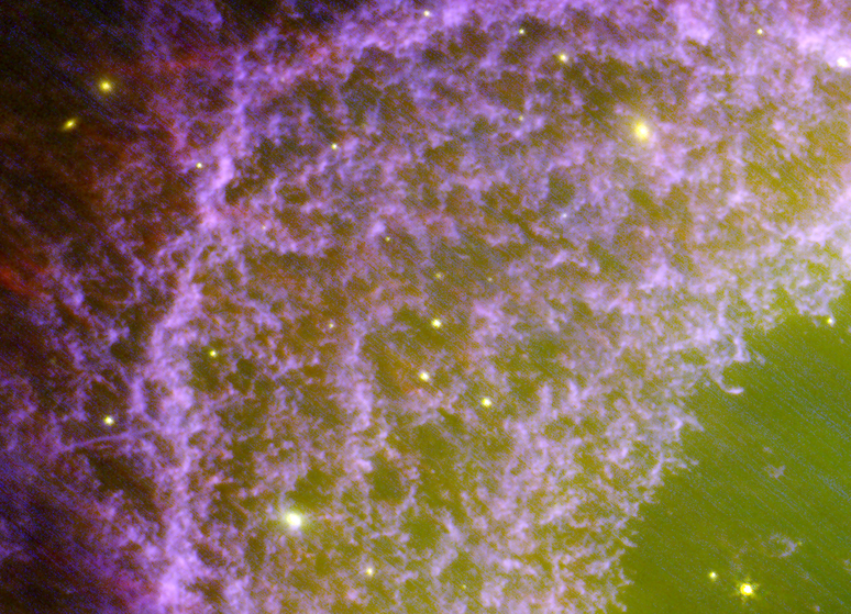 Detalhe da Nebulosa do Anel na nova imagem, capturada pelo telescópio James Webb (Imagem: Reprodução/NASA/ESA/CSA)