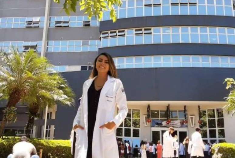 Thalitta se formou médica pela Faculdade de Medicina de Rio Preto