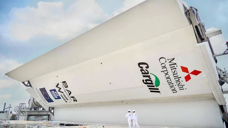 Montagem sendo executada em um estaleiro na China