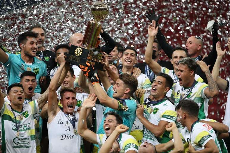 Defensa Y Justicia venceu disputa de p&ecirc;naltis contra o Palmeiras e se sagrou campe&atilde;o da Recopa 