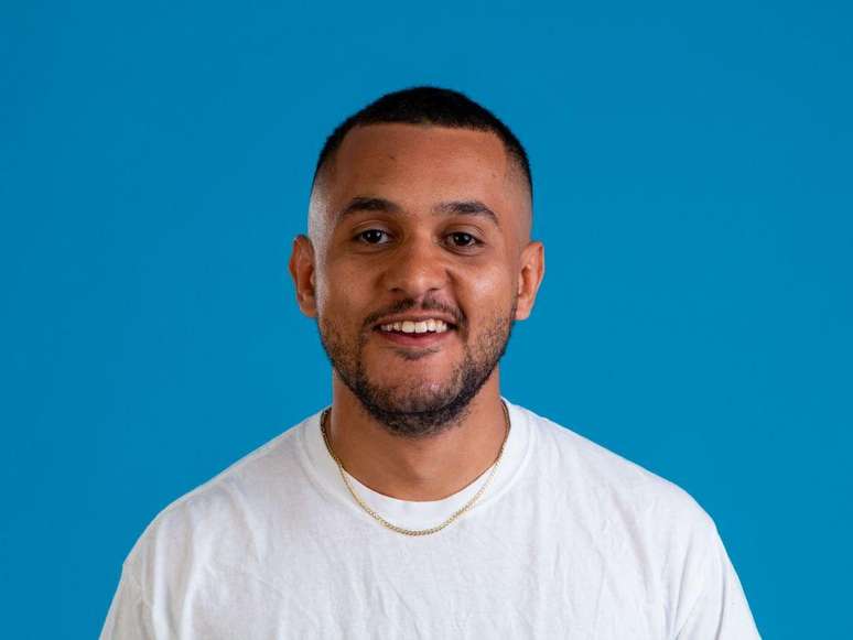 'Acho que n&atilde;o estaria aqui sem eles', diz Elliott Brown sobre os antidepressivos