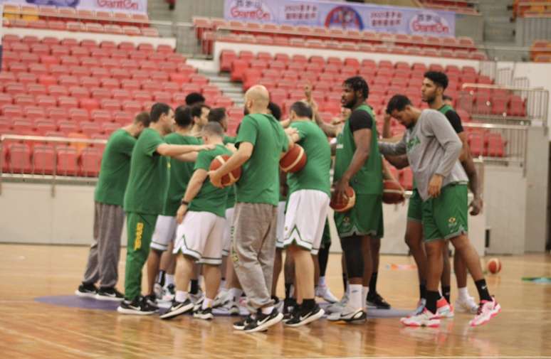 Brasil define os convocados para a Copa do Mundo de Basquete, basquete