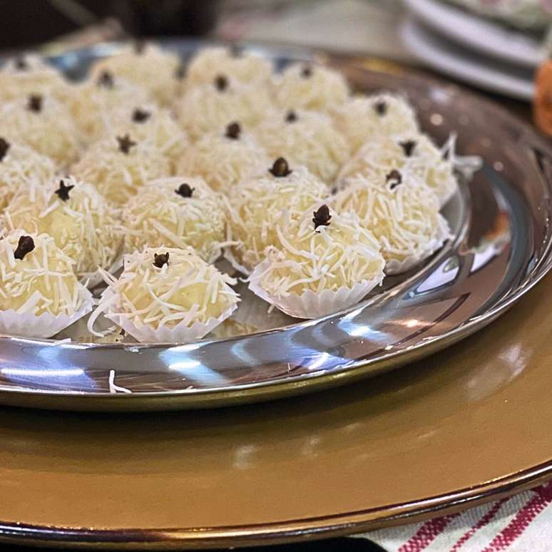     Super creamy kiss, easy to prepare, with coconut milk.