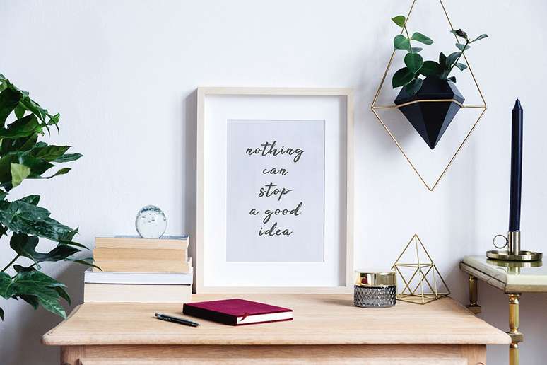 12. Dopamine Decor: quadros com frases motivacionais podem ser incorporados na sala, quartos ou cozinha – Foto: Shutterstock