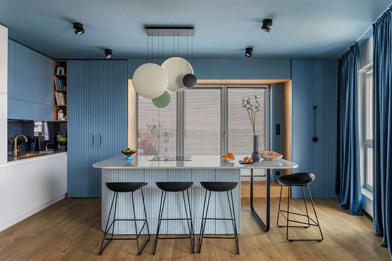 10. Dopamine Decor: tons diferentes de azul criam efeito elegante – Foto: Shutterstok