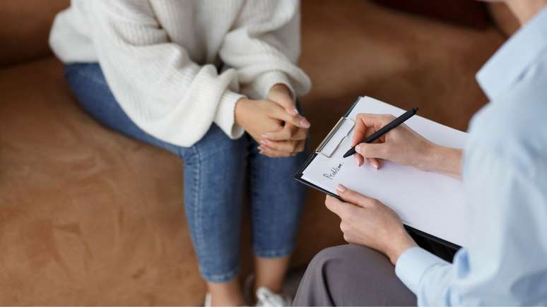 Veja as diferenças entre psicólogo e psiquiatra - Shutterstock