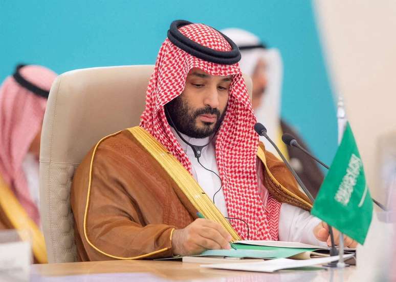 Pr&iacute;ncipe saudita Mohammed bin Salman est&aacute; no centro de uma s&eacute;rie de controv&eacute;rsias