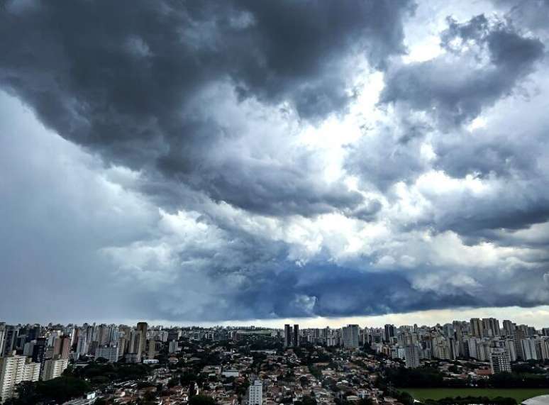 Virada no tempo em São Paulo