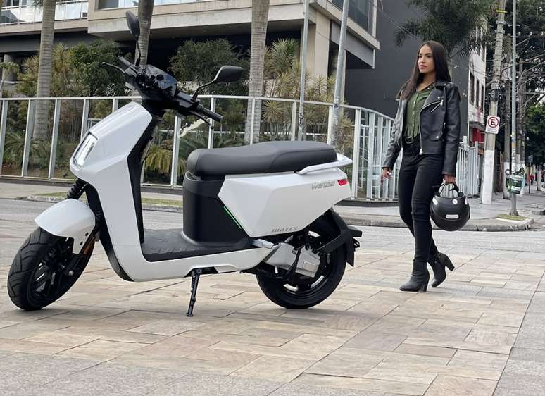 Scooter Elétrica Xtra- Motociclos - Scooters