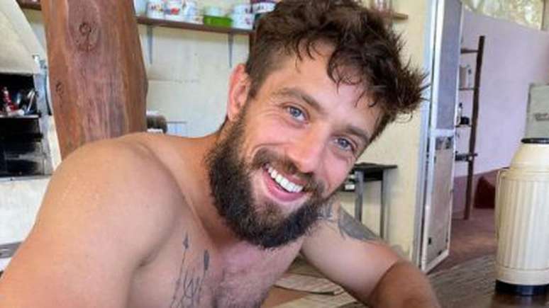 Rafael Cardoso enjoys dinner with his ex-girlfriend after getting another woman pregnant