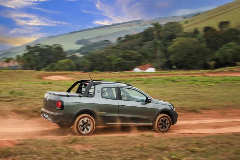 Volkswagen Saveiro Extreme Cabine Dupla 2024