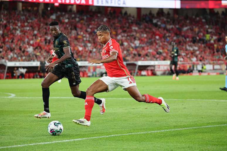 Benfica vem de vitória sobre o Estrela Amadora –