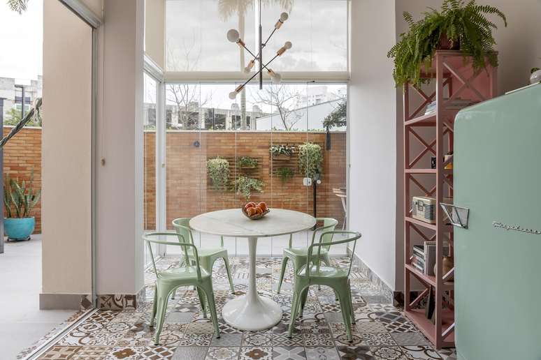 Design by Carina Dal Fabbro.