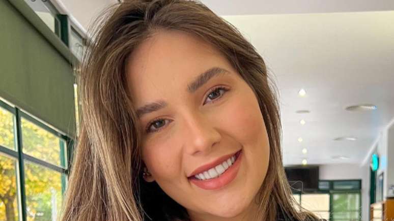 Virginia Fonseca enchants the web with such tenderness when she appears with her daughter in the pool