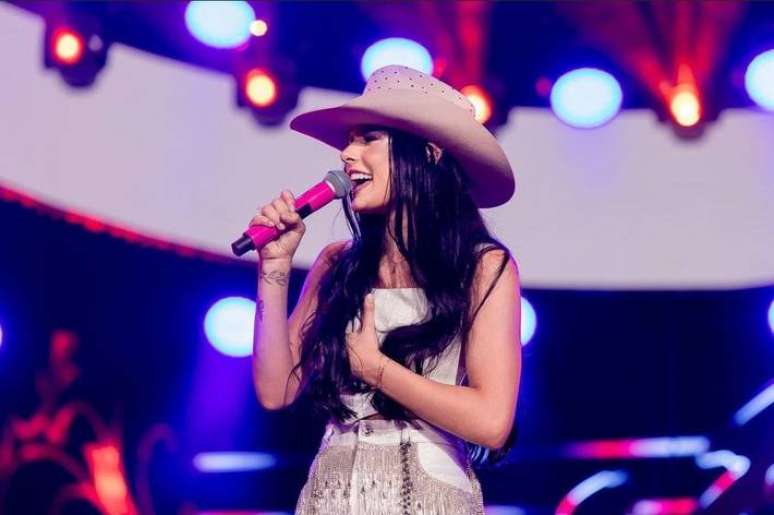 A cantora Ana Castela se apresenta em Barretos